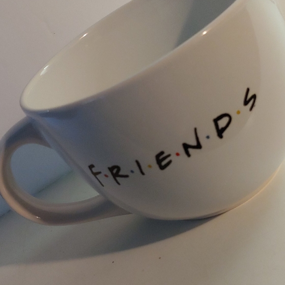 Friends. Central Perk. Mug - Picture 2 of 3